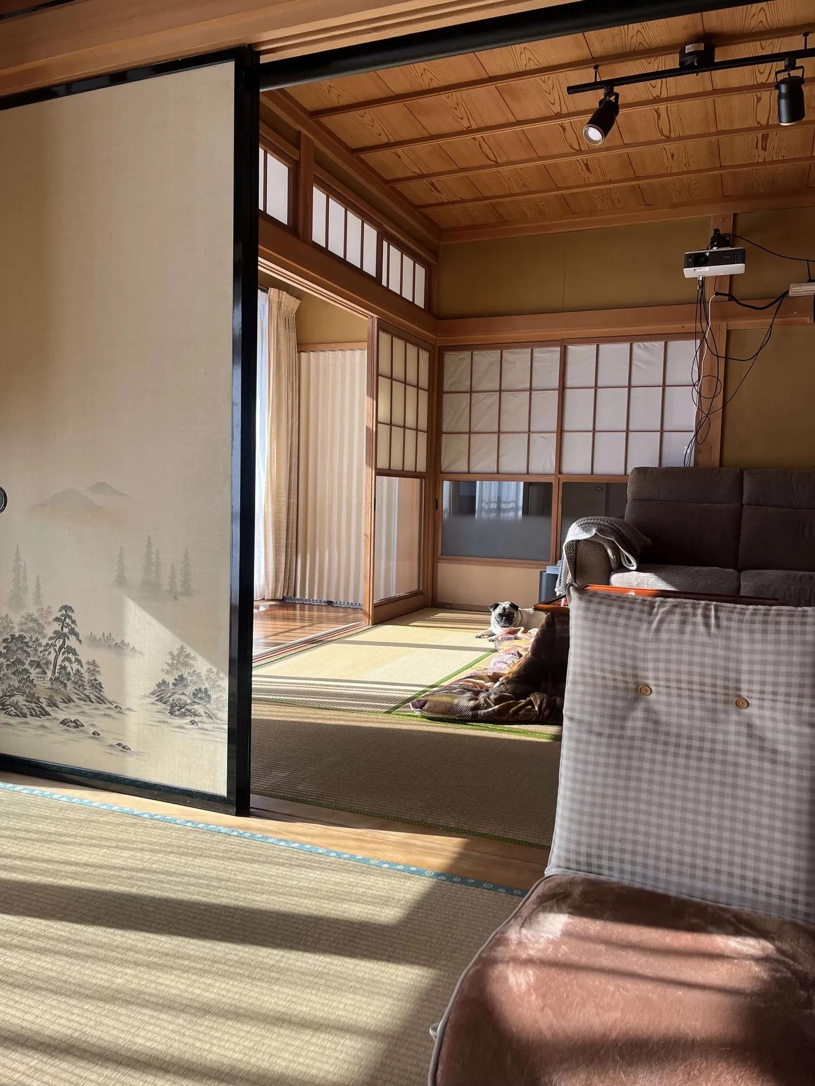 Furumi House interior room